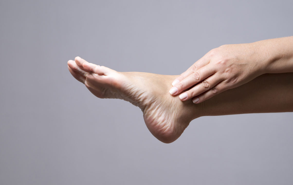 Bottom of Foot Pain – Causes, Symptoms, and Diagnosis